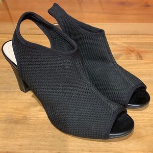LifeStride Women’s Cailin Heel Peeptoe Size 8- Worn once!